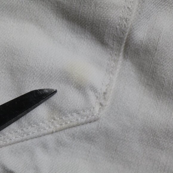 J Brand Shorts Womens 32 White Vixen Cut Off Denim Distressed Raw Hem USA Jeans - Picture 4 of 12